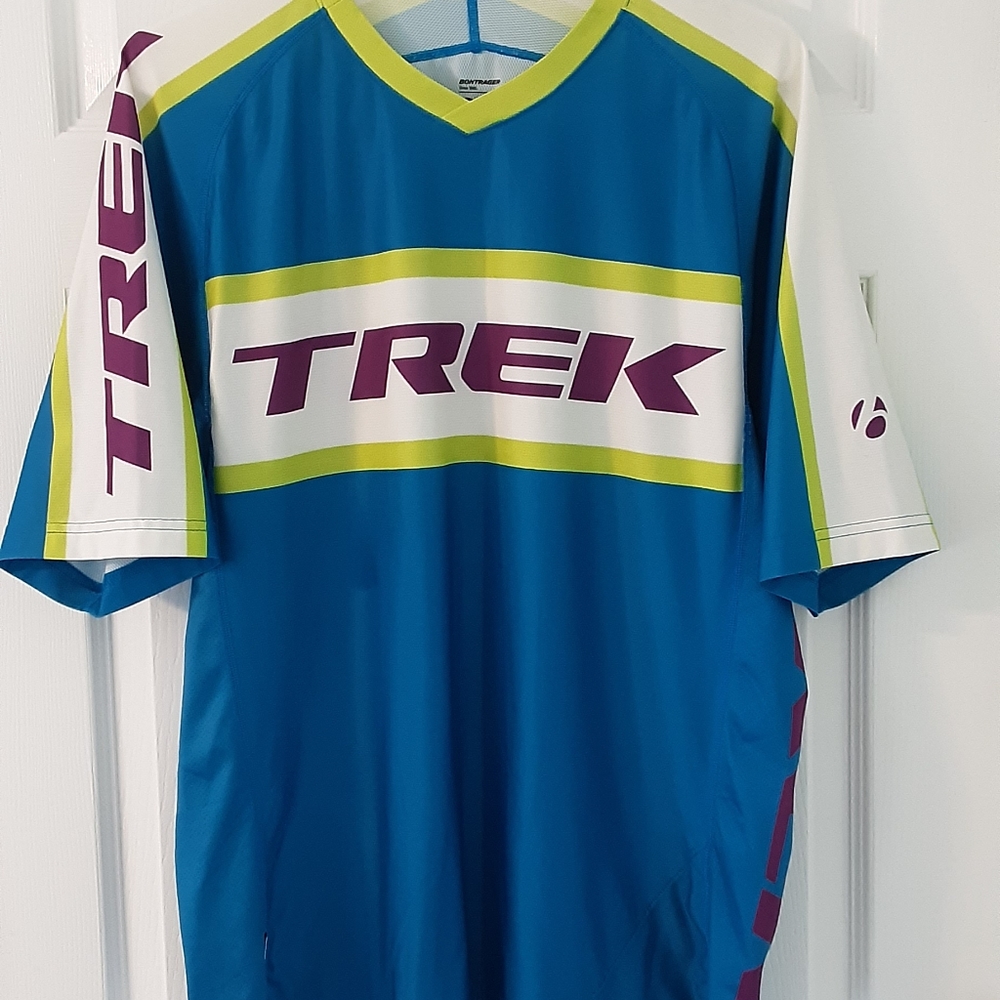 BONTRAGER TREK PERFORMANCE SHIRT NEW WITH NO TAGS